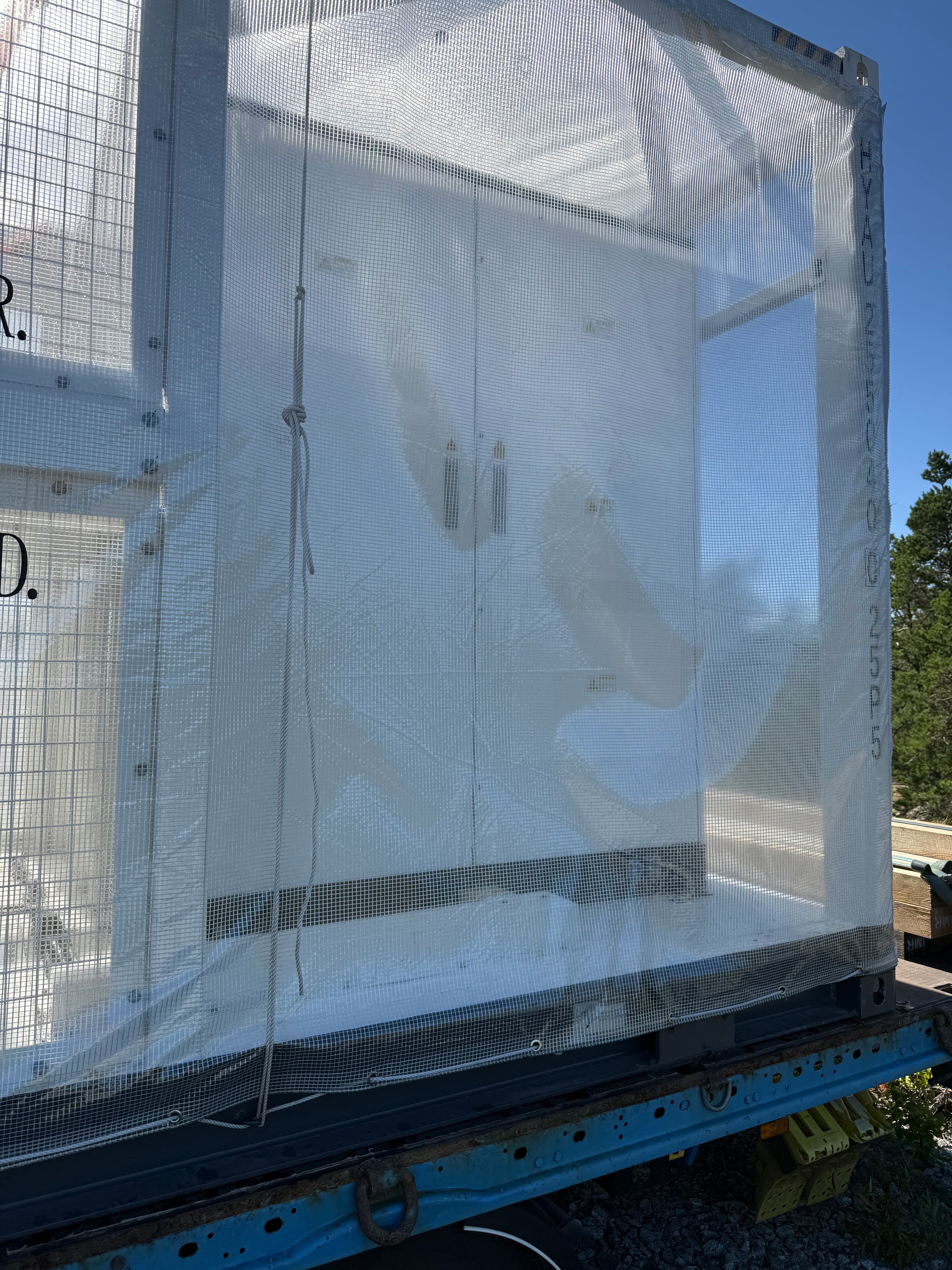 Första leverans av MW-station till Sungrow 120 MW batterianläggning i Finland